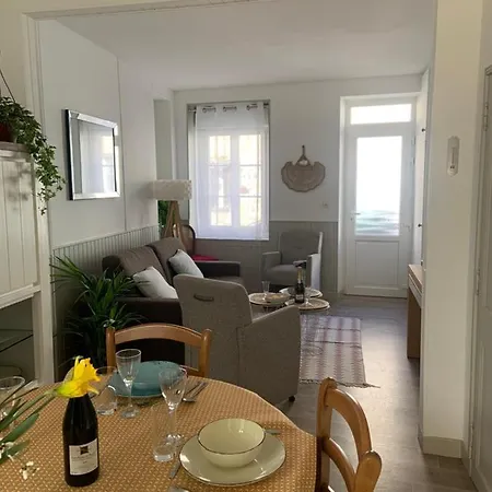 La Jonquille De St Vaast La Hougue Holiday home