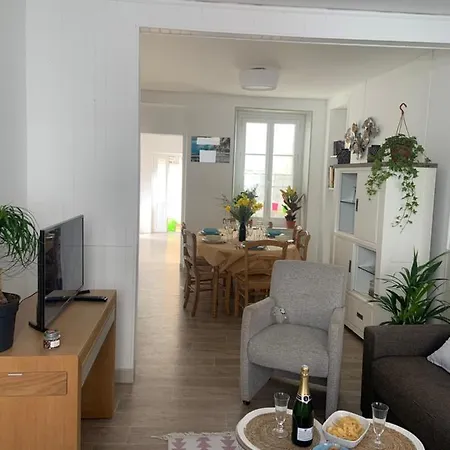 Holiday home La Jonquille De St Vaast La Hougue Saint-Vaast-la-Hougue